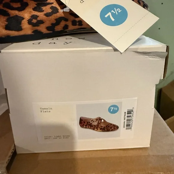 A new day Tasmin Leopard Print Mary Jane Flats - Women - Picture 2 of 4